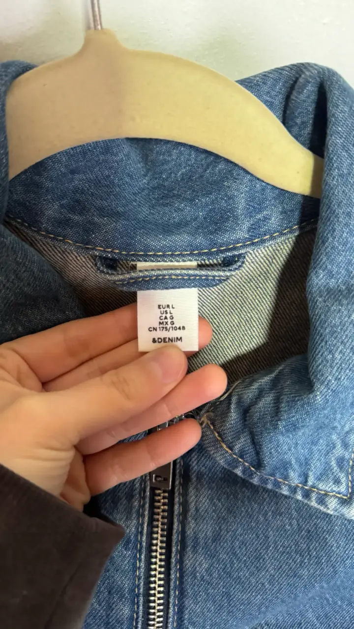 Chaqueta de mezclilla azul con cierre H&M - 2