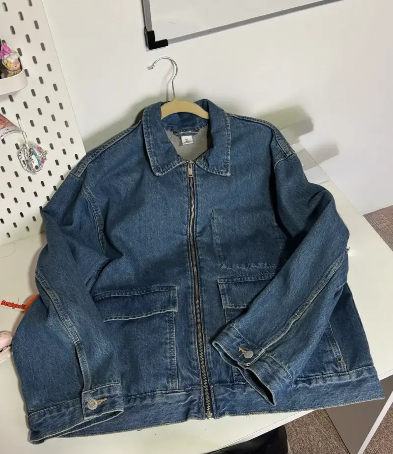 Chaqueta de mezclilla azul con cierre H&M - 3