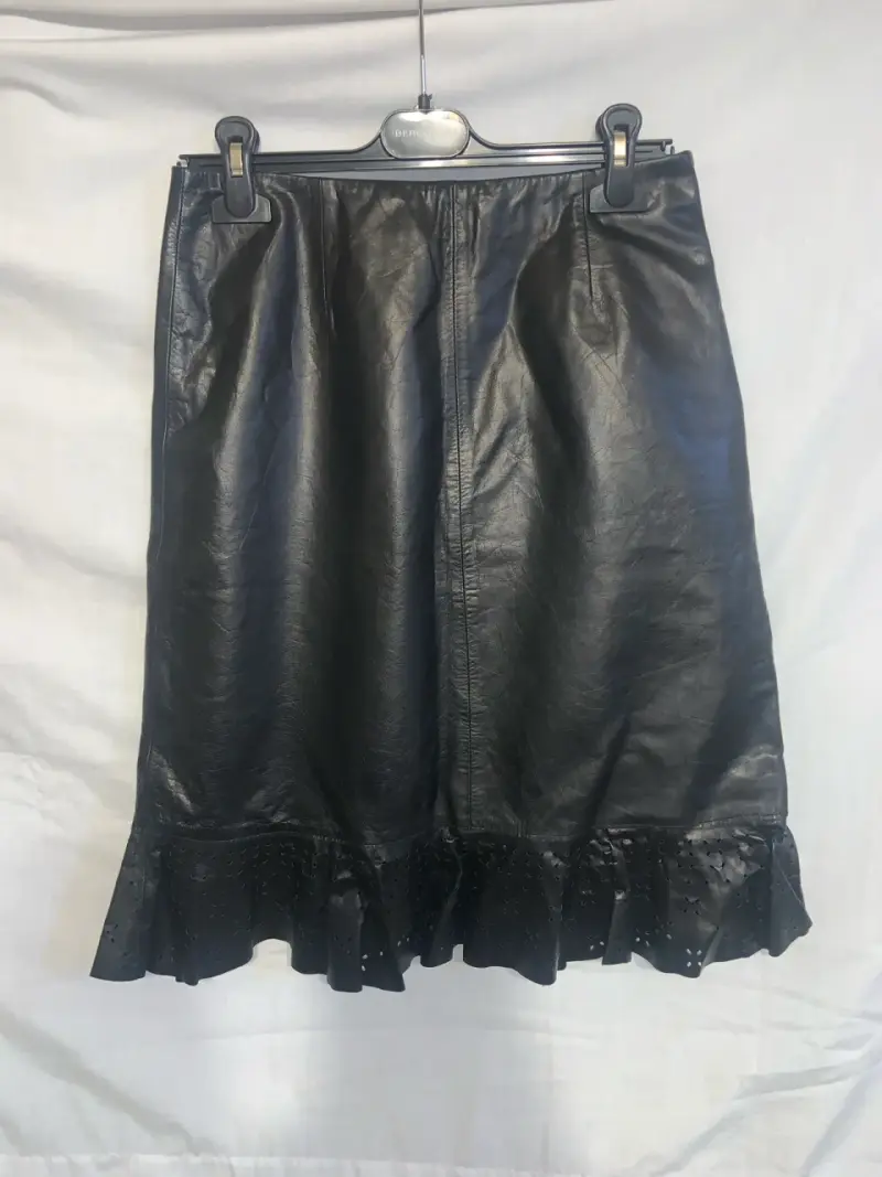 Falda de cuero negra Ann Taylor - 1