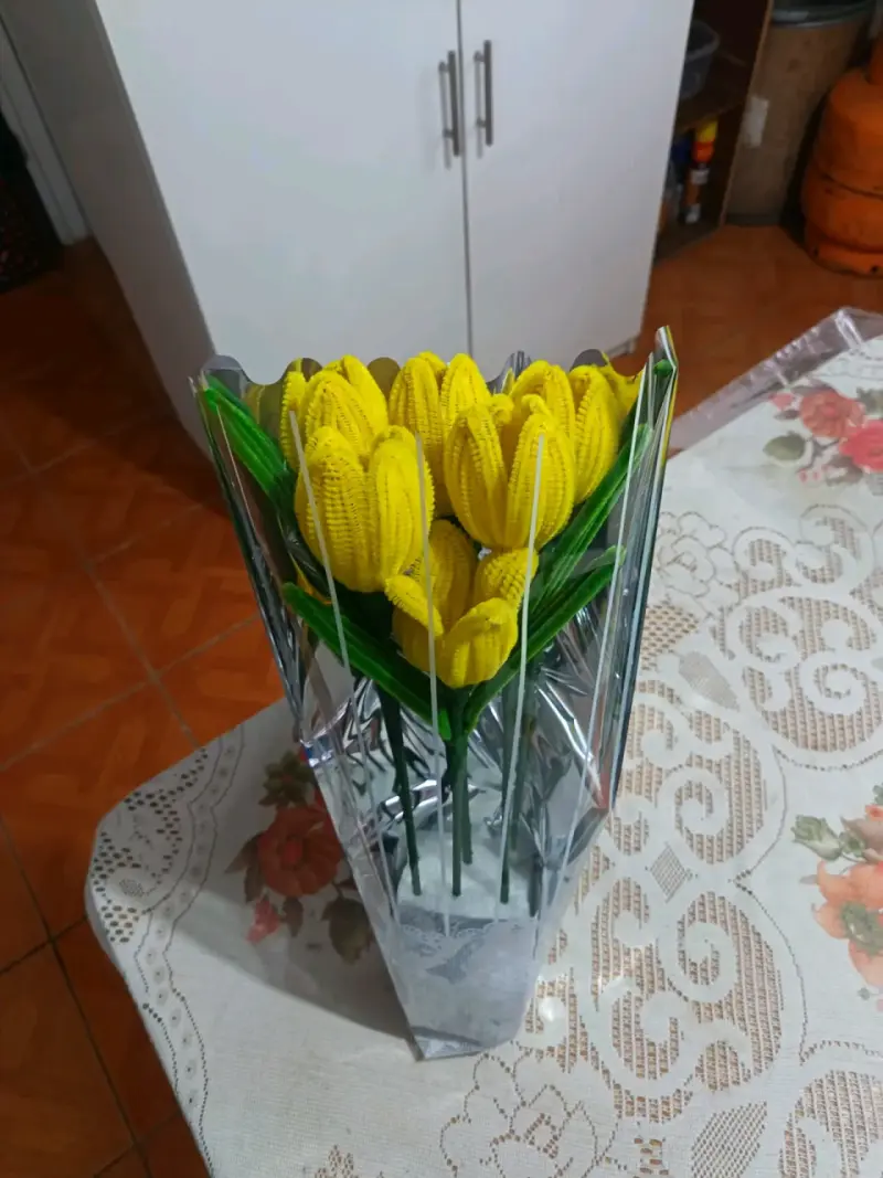 Ramo de flores artificiales de colores vivos - 3