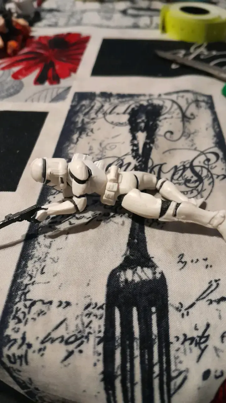 Figura de acción de soldado blanco