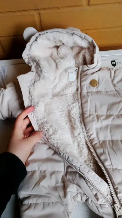 Enterito de invierno para bebé H&M beige - miniatura 3