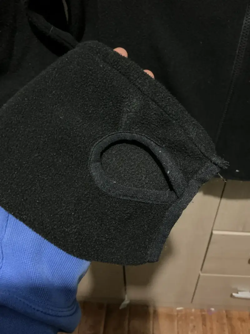 Chaqueta de polar negra con cierre - 3