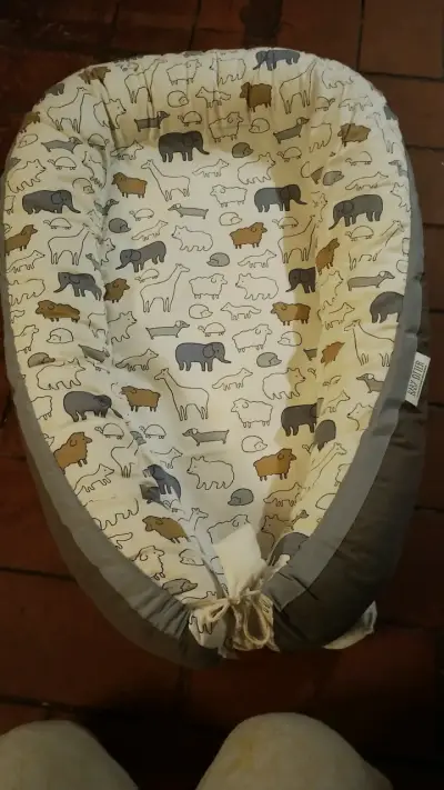 Cuna nido para bebé Baby Otter con diseño de animales - miniatura 1