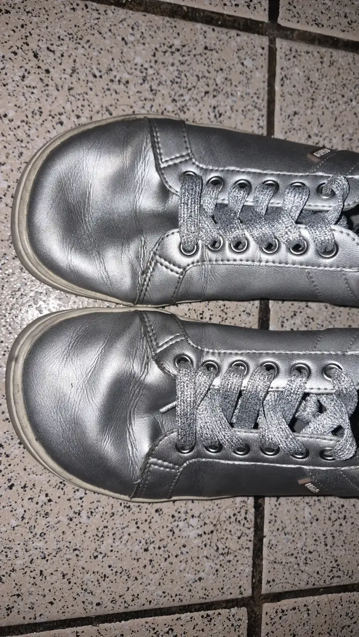 ZAPATILLAS UMA ERGONOMICS USADAS SIN PLANTILLAS - 3