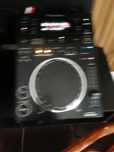 Mezclador DJ VMX 200 con efectos - miniatura 3
