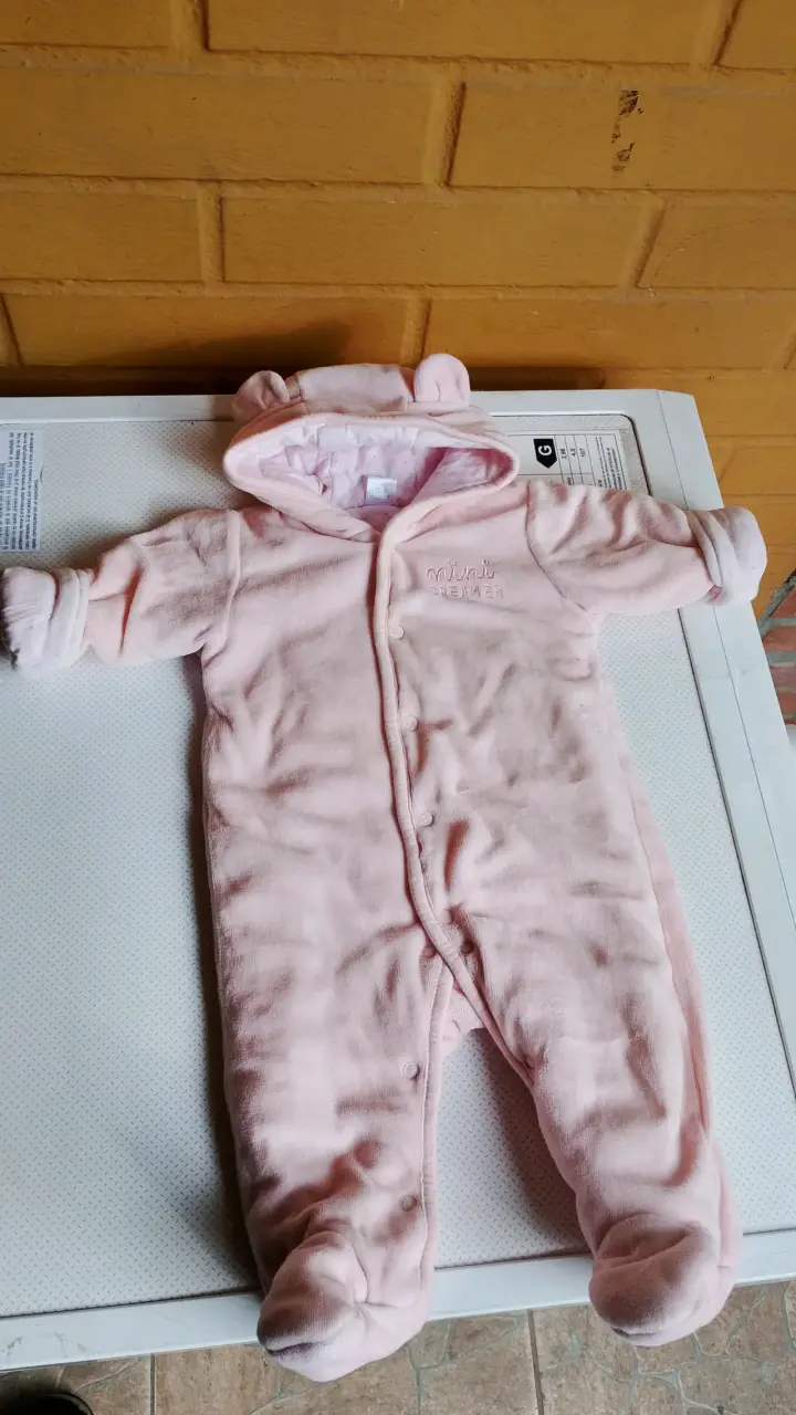 Conjunto de enteritos para bebé en polar suave - 1