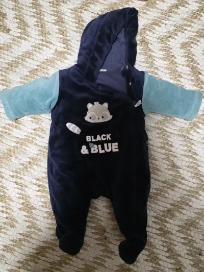 Enterito de bebé Black & Blue con capucha - miniatura 1