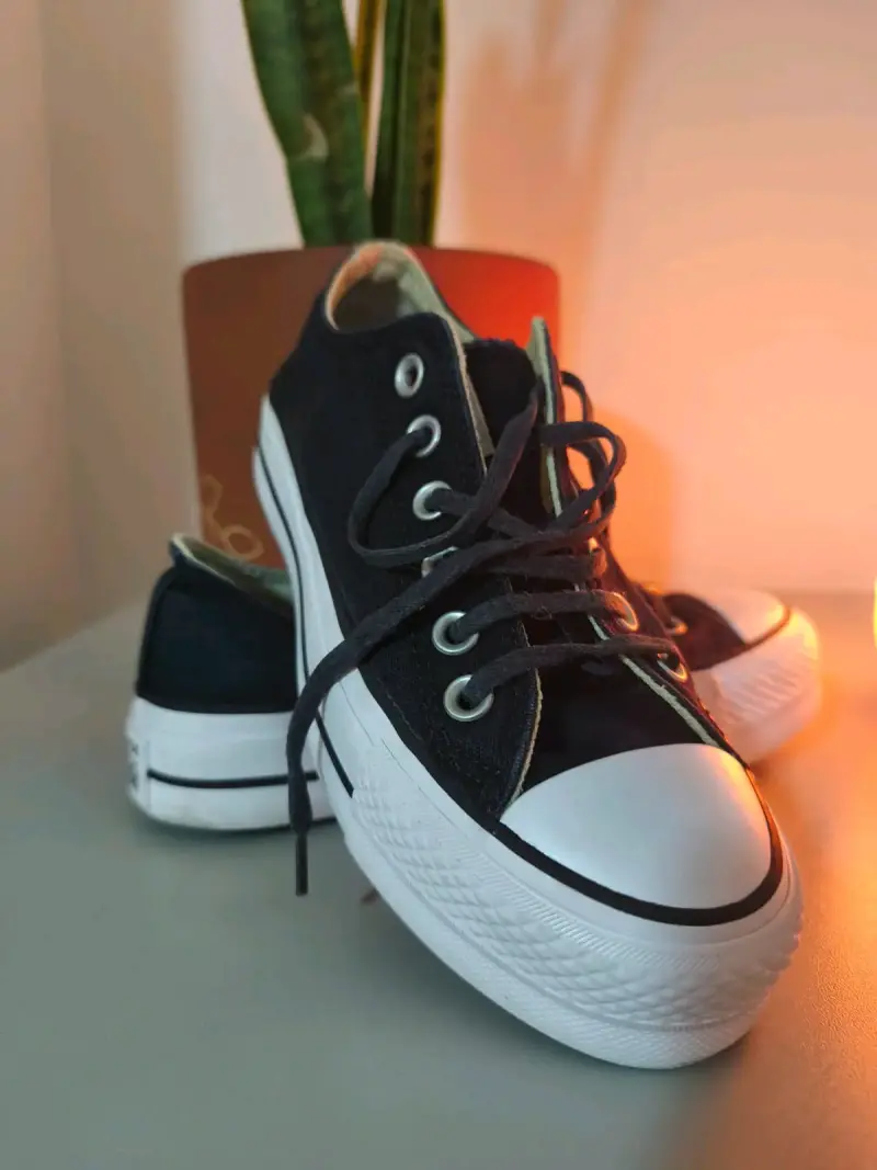 Venta de zapatillas y botas - 2