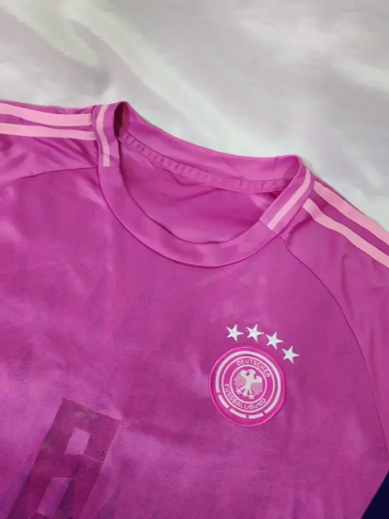 Camiseta de fútbol Alemania rosa y azul - 6