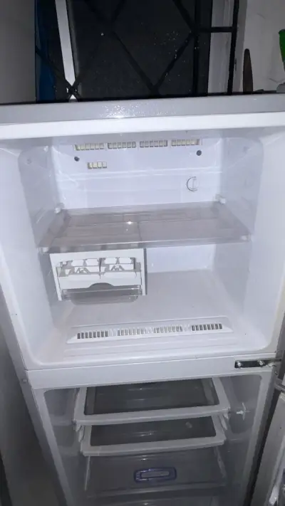Refrigerador Samsung en muy buen estado - miniatura 4
