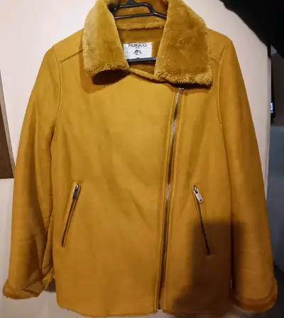 Chaqueta de mujer amarilla con forro de piel sintética Fiorucci - miniatura 1