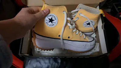 Zapatillas Converse All Star amarillas - miniatura 2
