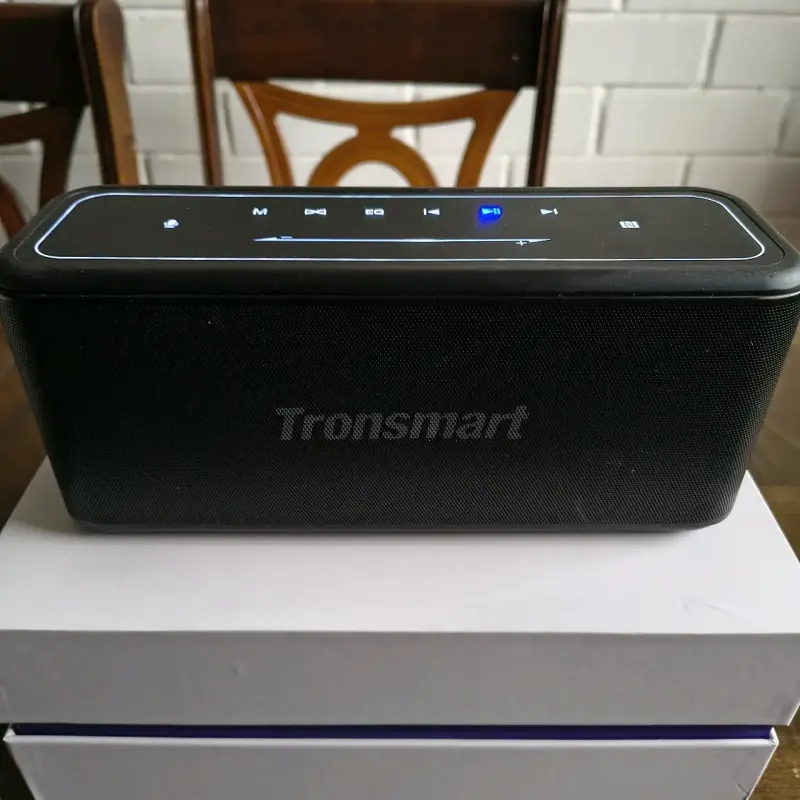 Parlante Bluetooth Tronsmart potente y portátil - 3