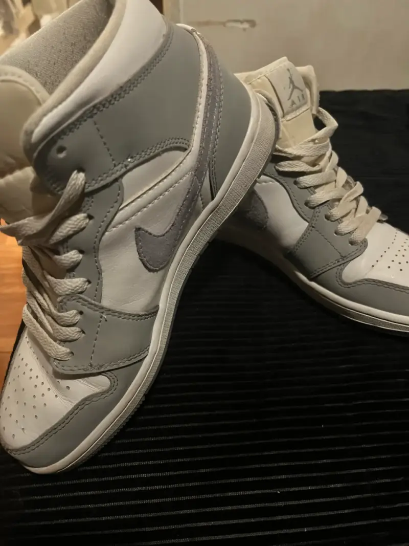 Zapatillas nike Air Jordan gris con blanco - 2