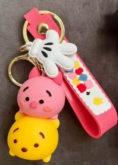 Llavero de personajes Piglet y Winnie the Pooh - miniatura 1