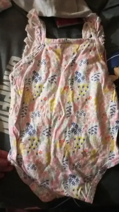 Enterito de bebé estampado floral 6-9 meses - miniatura 2