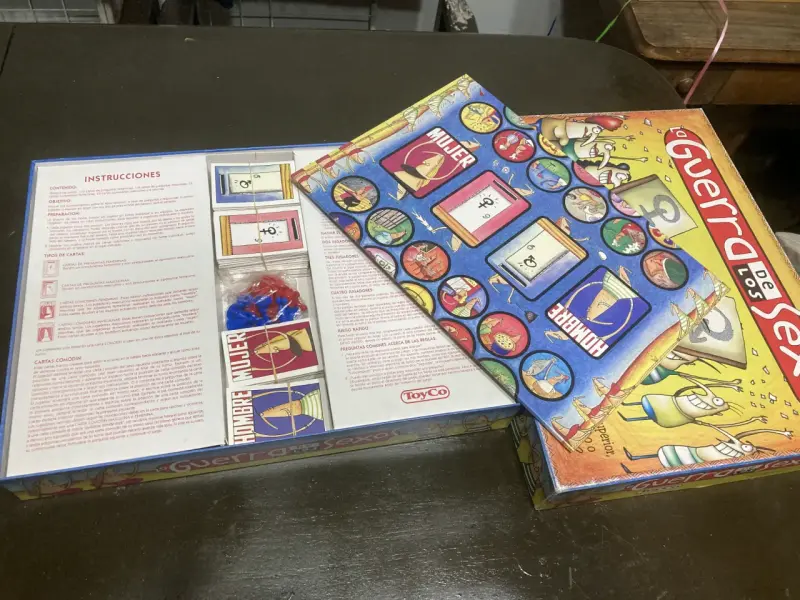 Juego de mesa La Guerra de los Sexos Toyco - 2