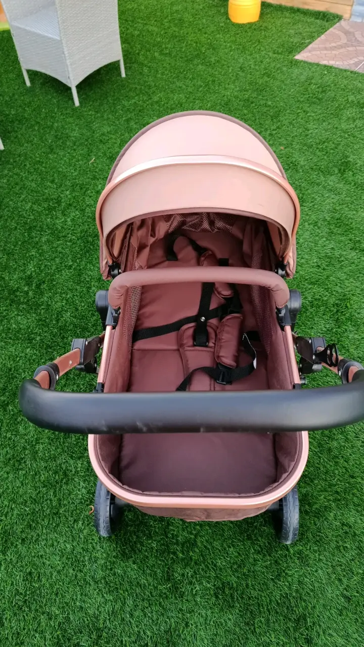 Coche de bebé plegable color dorado/rosa - 3
