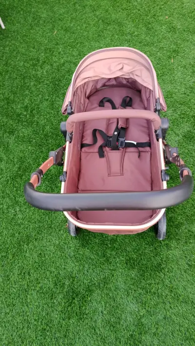 Coche de bebé plegable color dorado/rosa - miniatura 1