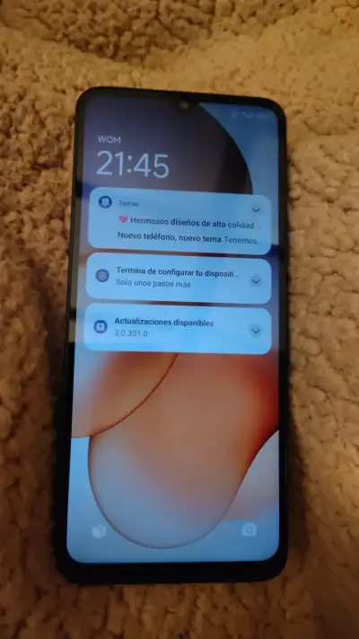 Smartphone Redmi con triple cámara trasera - miniatura 1
