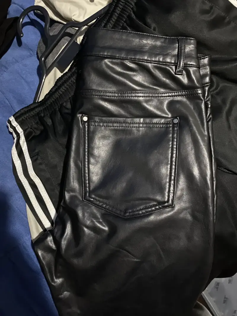 Pantalón de Ecocuero Negro Talla 36 - 2