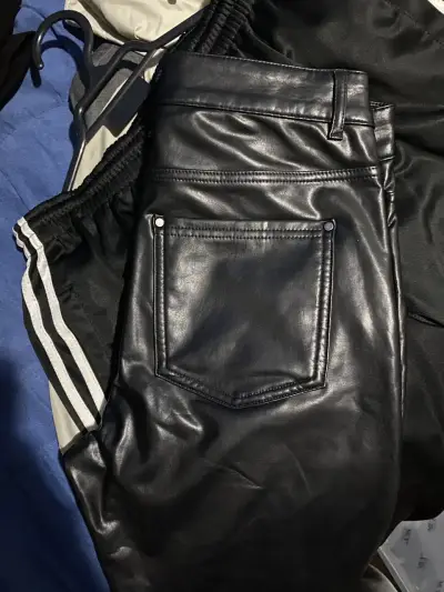 Pantalón de Ecocuero Negro Talla 36 - miniatura 2
