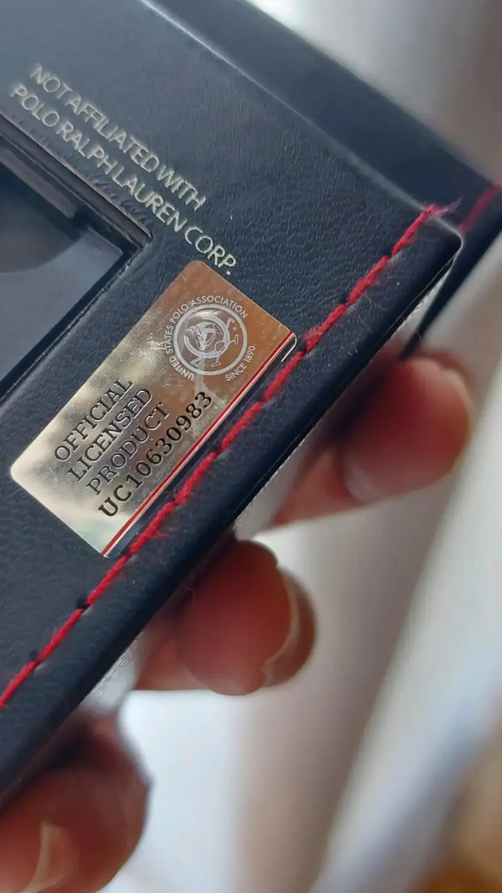 Reloj LED táctil U.S. Polo Assn. - 4