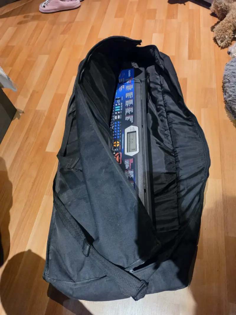 Teclado Casio CTK-411 con funda incluida - 2
