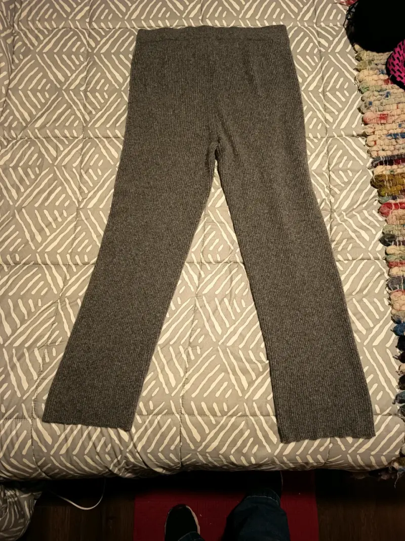 Pantalones acampanados con estampado de cebra - 4