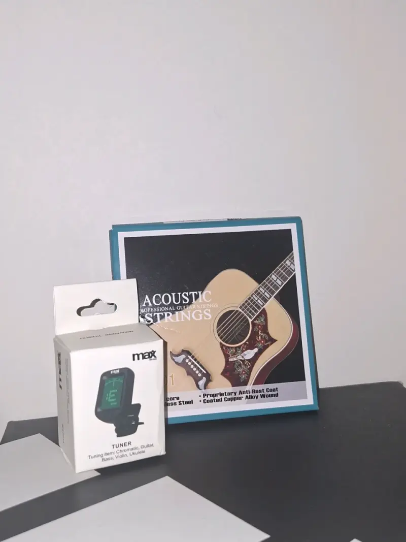 Cuerdas de Guitarra Acústica con Afinador Max - 1