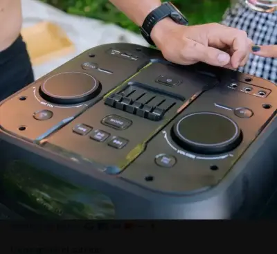 Parlante Bluetooth Blik con Luces LED - miniatura 2