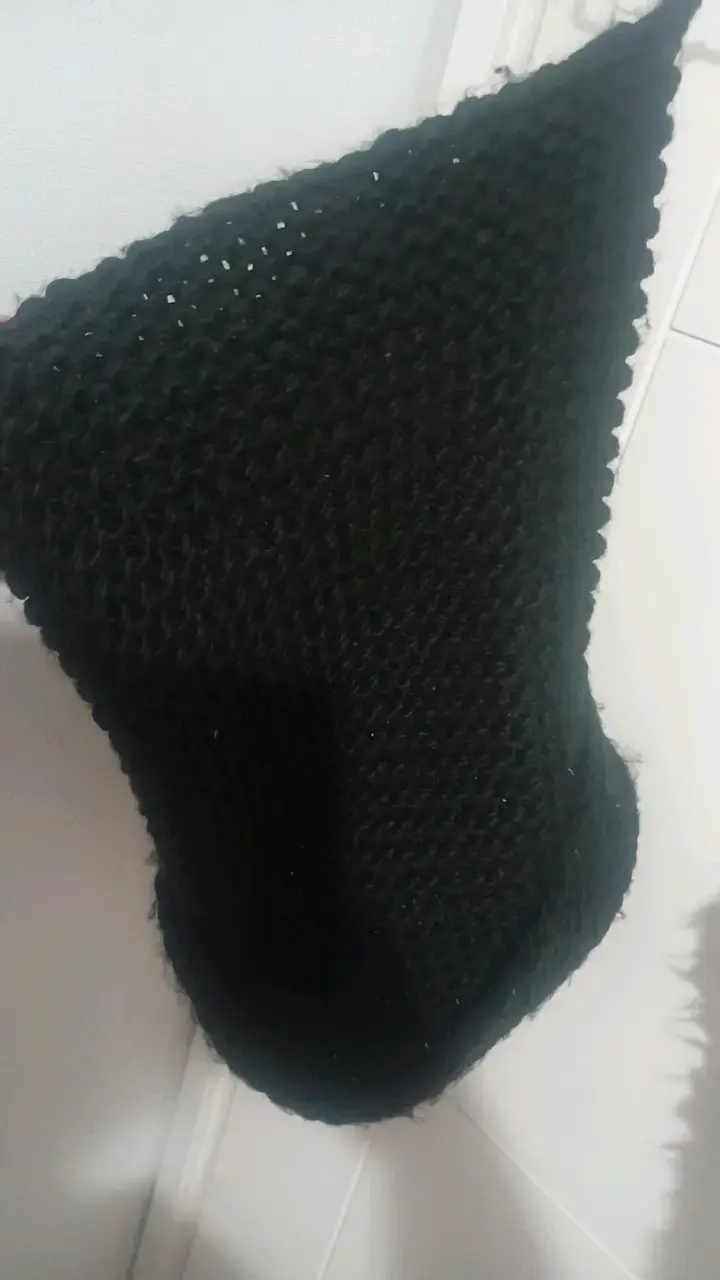 Bufandas tejidas en negro y blanco - 2