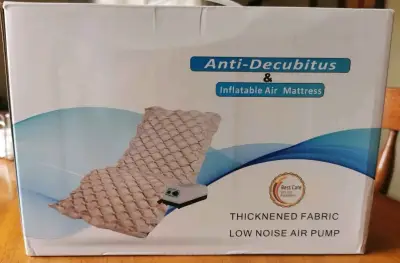 Colchón antiescaras inflable con bomba de aire - miniatura 1