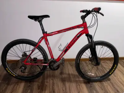 Bicicleta de Montaña Trek 3700 Roja - miniatura 1