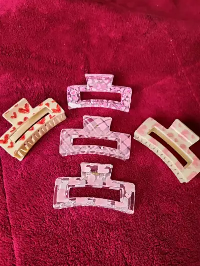 Set de pinzas para el cabello de colores variados - miniatura 2