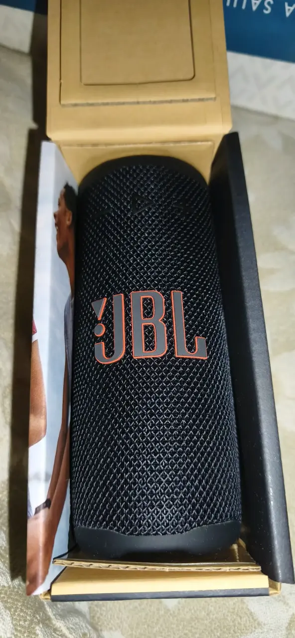 Parlante Bluetooth JBL Grip resistente al agua - 1