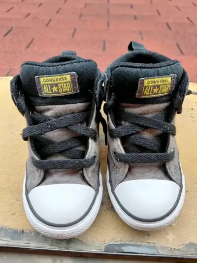 Ropa niño talla 4 y zapatillas n24 - miniatura 1