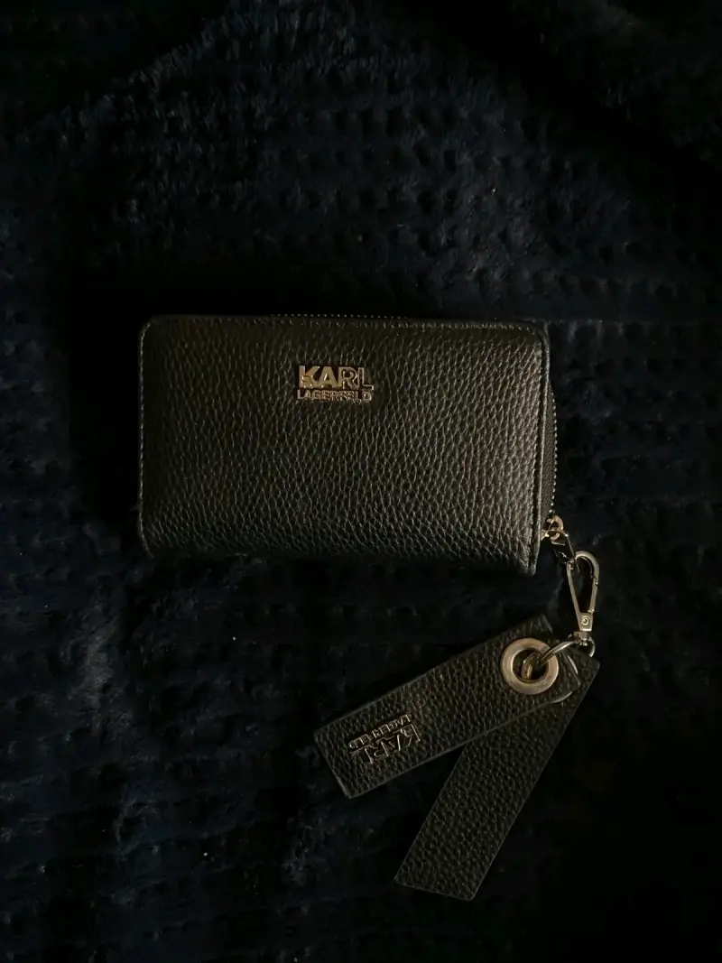 Billetera de cuero negra Karl Lagerfeld - 1
