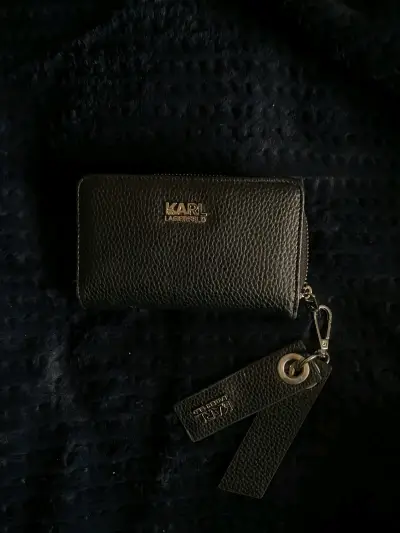 Billetera de cuero negra Karl Lagerfeld - miniatura 1