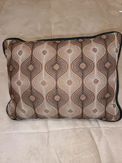 Cojines decorativos con diseño geométrico - miniatura 2