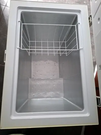 Congelador horizontal Electrolux A+ eficiente - miniatura 2