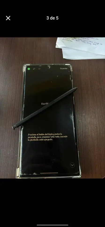 Samsung Galaxy S22 Ultra con S Pen - 2