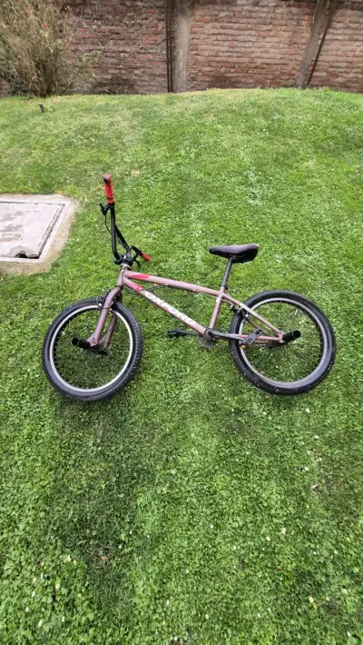 Bicicleta BMX Oxford - miniatura 1