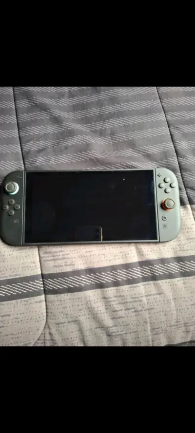 Consola Nintendo Switch con Joy-Con - miniatura 2
