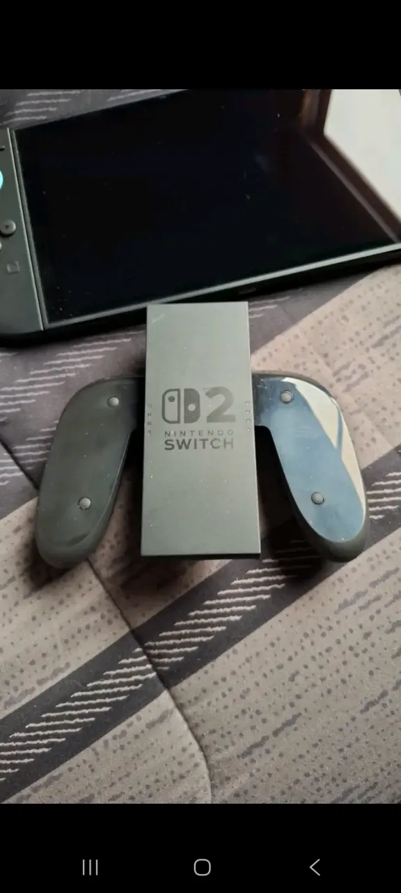 Consola Nintendo Switch con Joy-Con - 4