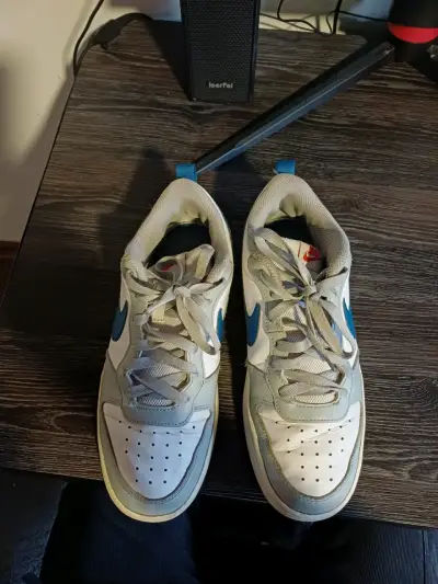 Zapatillas deportivas Nike + funko pop - miniatura 3