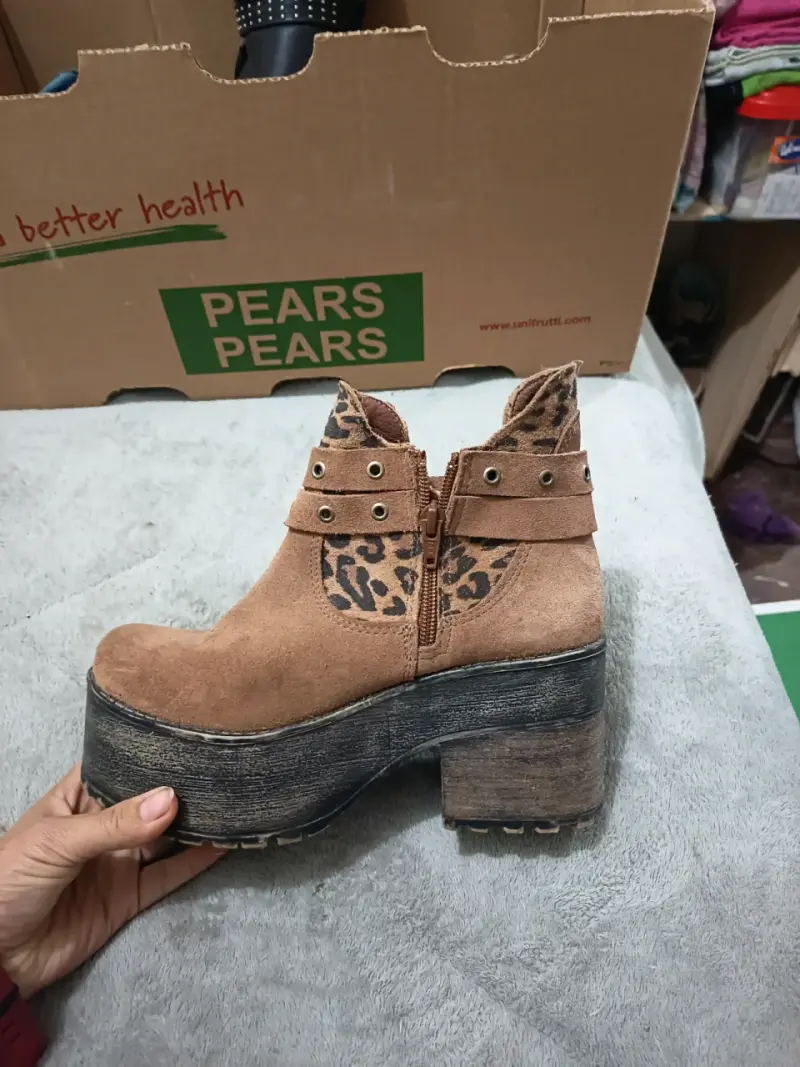 Botines hushpupies de plataforma con estampado leo - 2
