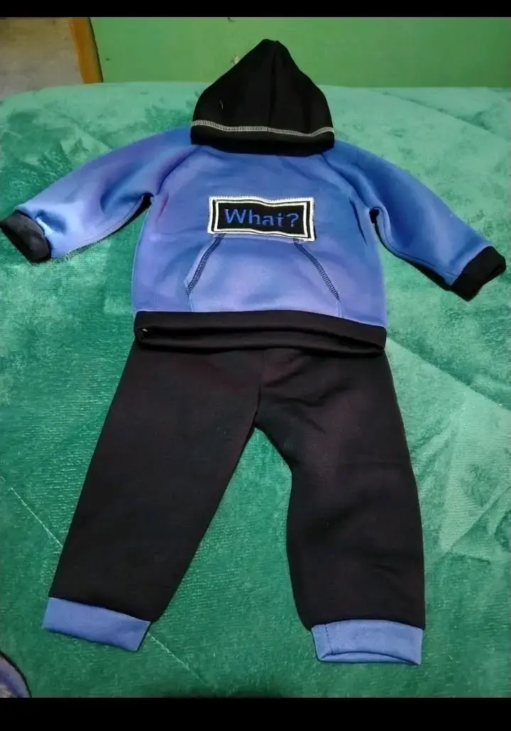 Conjunto de ropa infantil variado - 2