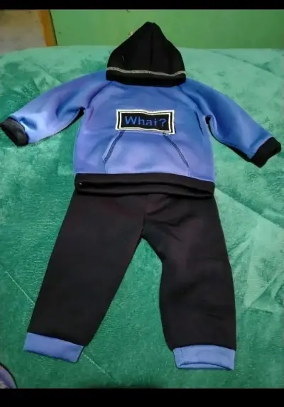 Conjunto de ropa infantil variado - miniatura 2